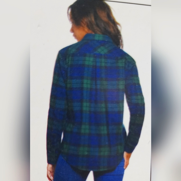 New! Weather proof vintage button down - Picture 3 of 4